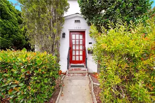 1250 1st St, Hermosa Beach, CA 90254 - Photo 1