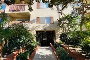 811 6th St, Santa Monica, CA 90403 - Photo 1