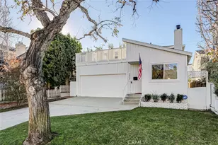 2921 N Poinsettia, Manhattan Beach, CA 90266 - Photo 1