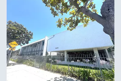 12926 Doty Avenue #10, Hawthorne, CA 90250 - Photo 1