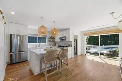 1002 3rd St, Hermosa Beach, CA 90254 - Photo 1
