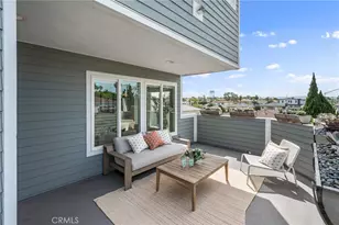 1300 12th St, Manhattan Beach, CA 90266 - Photo 1