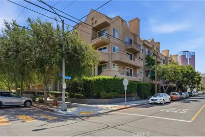 640 W 4th Street, Long Beach, CA 90802 - Photo 1