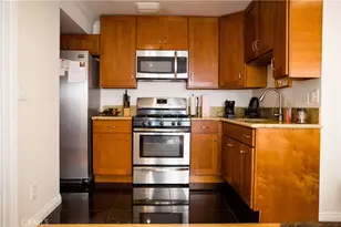 744 Center Pl, Manhattan Beach, CA 90266 - Photo 1