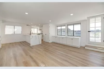 1090 Loma Drive, Hermosa Beach, CA 90254 - Photo 1