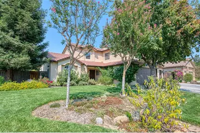 365 W Goshen Avenue, Clovis, CA 93611 - Photo 1