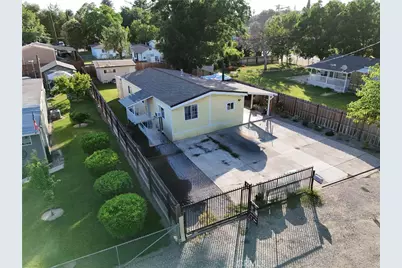 425 Santa Maria Ave, Gerber, CA 96035 - Photo 1