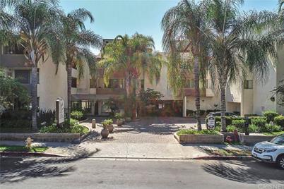 5325 Newcastle Ave 227 Encino Ca Mls Sr Coldwell Banker