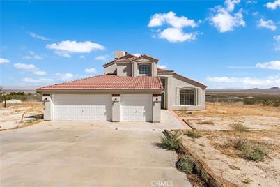 9955 Crest Road, California City, CA 93505 - Photo 1