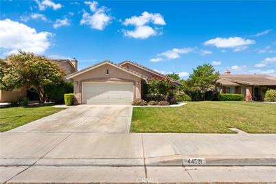 44521 Overland Avenue, Lancaster, CA 93536 - Photo 1