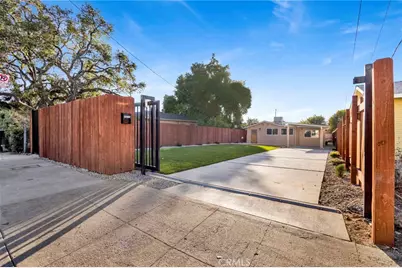 10725 Nassau Avenue, Sunland, CA 91040 - Photo 1