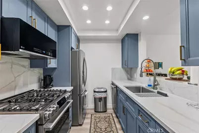 7826 Topanga Canyon Boulevard #101, Canoga Park, CA 91304 - Photo 1