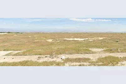 83 Avenue H, Lancaster, CA 93535 - Photo 1