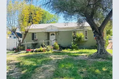 1196 N Hamilton Boulevard, Pomona, CA 91768 - Photo 1
