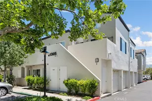 21305 Nandina Ln, Newhall, CA 91321 - Photo 1