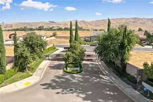 12101 Wildhorse Ave, Bakersfield, CA 93306 - Photo 1