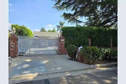 13940 Chandler Blvd, Sherman Oaks, CA 91401 - Photo 1