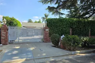 13940 Chandler Blvd, Sherman Oaks, CA 91401 - Photo 1