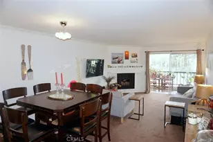 5520 Owensmouth Ave, Woodland Hills, CA 91367 - Photo 1