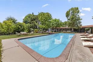 5205 Beckford Ave, Tarzana, CA 91356 - Photo 1