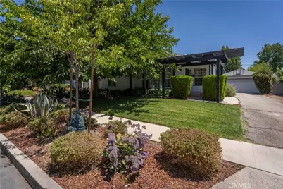 6640 De Celis, Lake Balboa, CA 91406 - Photo 1