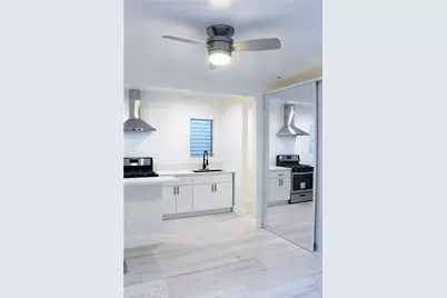 34 Ozone Ave #2, Venice, CA 90291 - Photo 1