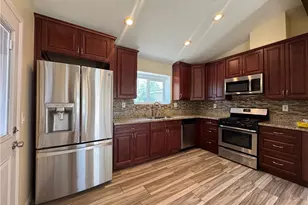 11418 Arminta St, North Hollywood, CA 91605 - Photo 1
