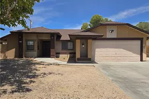 10621 N Loop Blvd, California City, CA 93505 - Photo 1