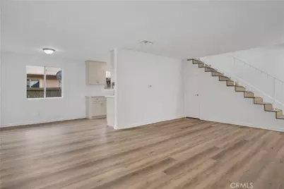 20214 Cohasset St. Unit #5, Winnetka, CA 91306 - Photo 1