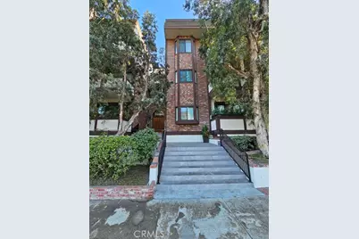 10310 Riverside Drive #201, Toluca Lake, CA 91602 - Photo 1