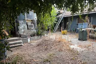 452 N Lomita, Burbank, CA 91506 - Photo 1