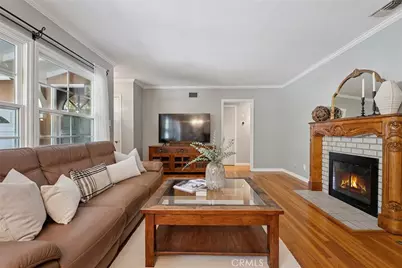 5407 Garden Grove Avenue, Tarzana, CA 91356 - Photo 1