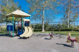 27017 Fairway Ln, Valencia, CA 91381 - Photo 48