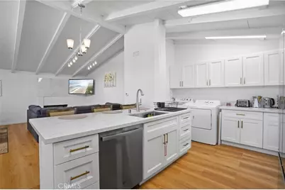 6440 Jumilla Avenue, Woodland Hills, CA 91367 - Photo 1