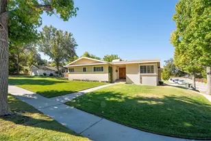 25085 Highspring, Newhall, CA 91321 - Photo 1