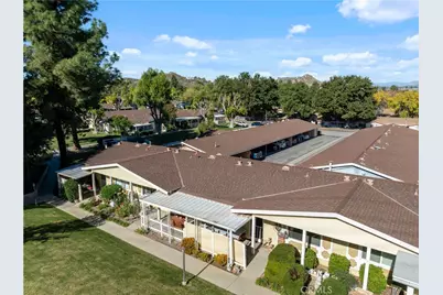 19116 Avenue Of The Oaks #B, Newhall, CA 91321 - Photo 1