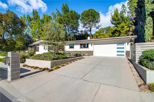 4676 Arriba Dr, Tarzana, CA 91356 - Photo 1