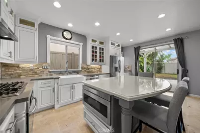 28640 Silverking Trail, Saugus, CA 91390 - Photo 1