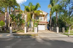 18811 Redwing St, Tarzana, CA 91356 - Photo 1