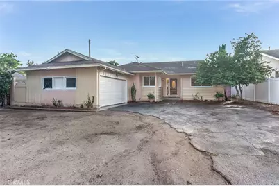 7915 Owensmouth Avenue, Canoga Park, CA 91304 - Photo 1