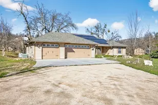 30261 Knight Ct, Tehachapi, CA 93561 - Photo 1