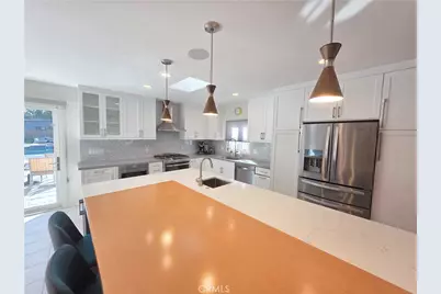 23400 Collins, Woodland Hills, CA 91367 - Photo 1