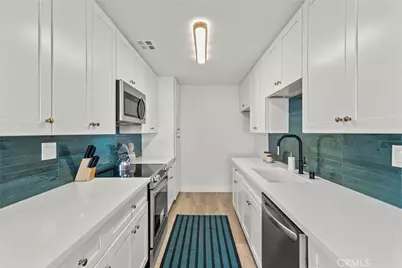 5400 Newcastle #12, Encino, CA 91316 - Photo 1