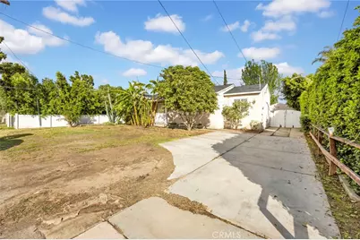 6912 Cedros Avenue, Van Nuys, CA 91405 - Photo 1