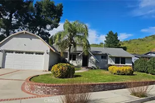 22615 Aguadero, Saugus, CA 91350 - Photo 1