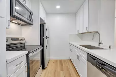 28947 Thousand Oaks #116, Agoura Hills, CA 91301 - Photo 1