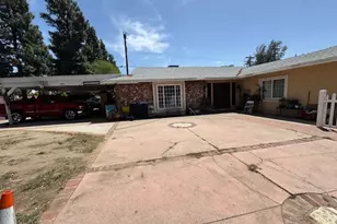 12112 Hoyt St, Sylmar, CA 91342 - Photo 1