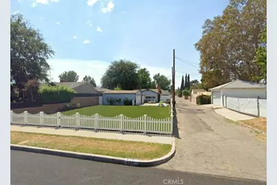 635 N Beachwood, Burbank, CA 91506 - Photo 1
