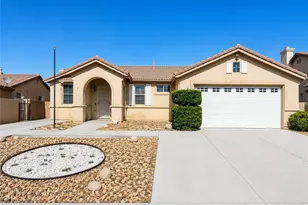 45820 Caledonia Ct, Lancaster, CA 93534 - Photo 1