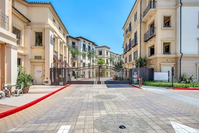 23500 Park Sorrento #E22, Calabasas, CA 91302 - Photo 1